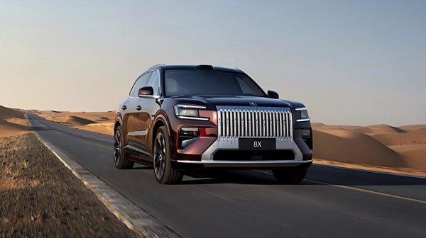 国内首个整车智能体超级Eva已量产交付，搭载阶跃三大核心模型